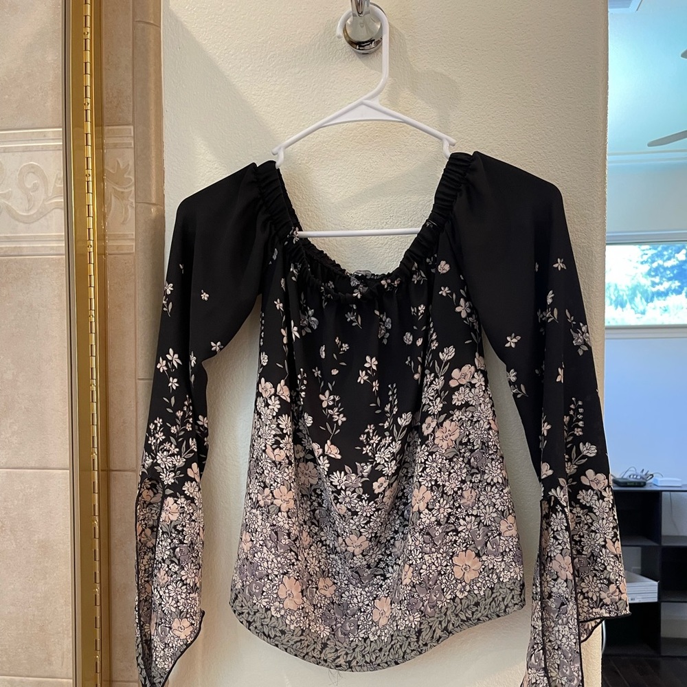 Charlotte Russe off the shoulder long sleeve with arm ties